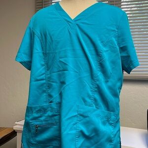 Adar scrub shirt